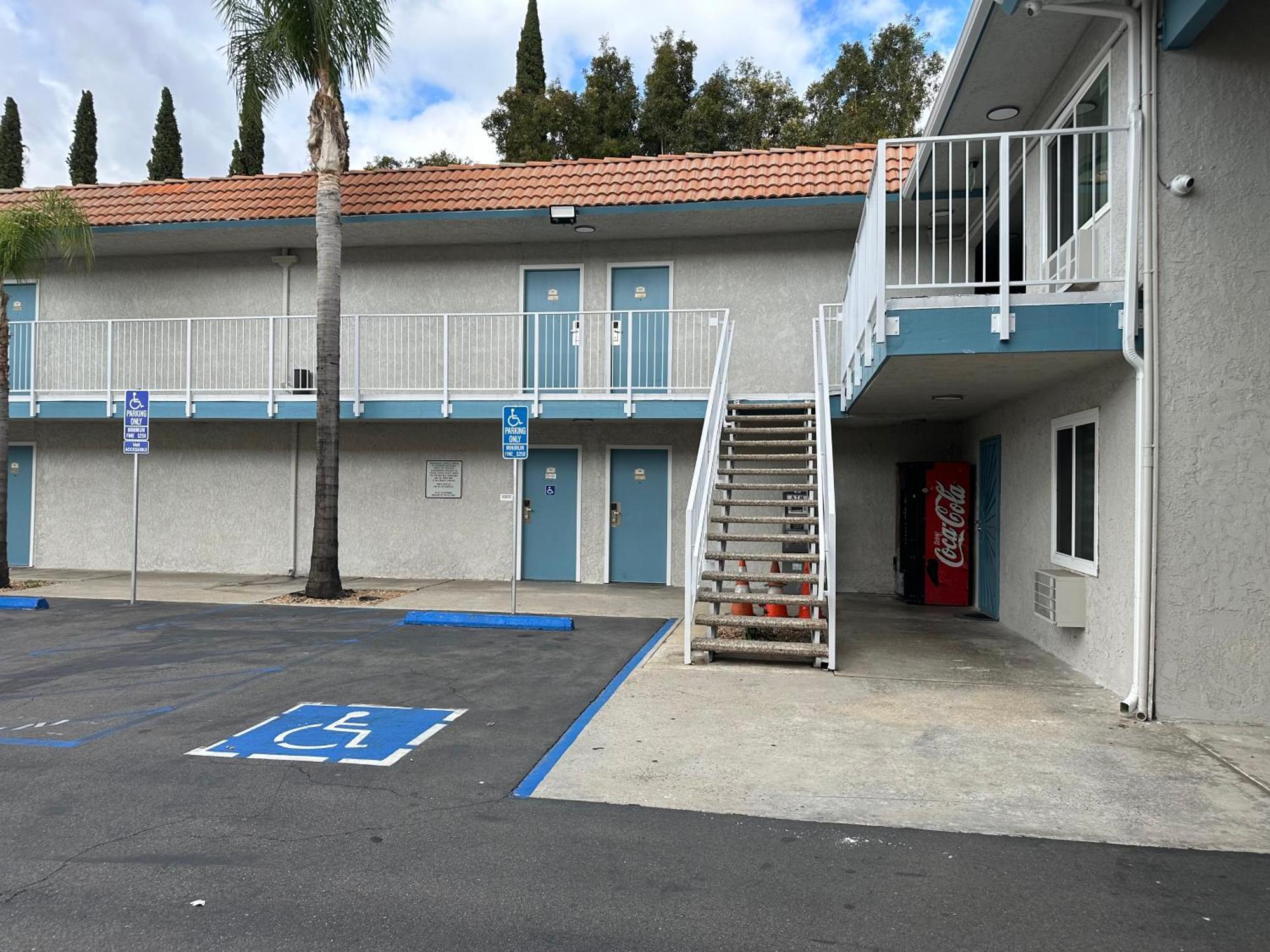 Villa Inn Anaheim Eksteriør bilde